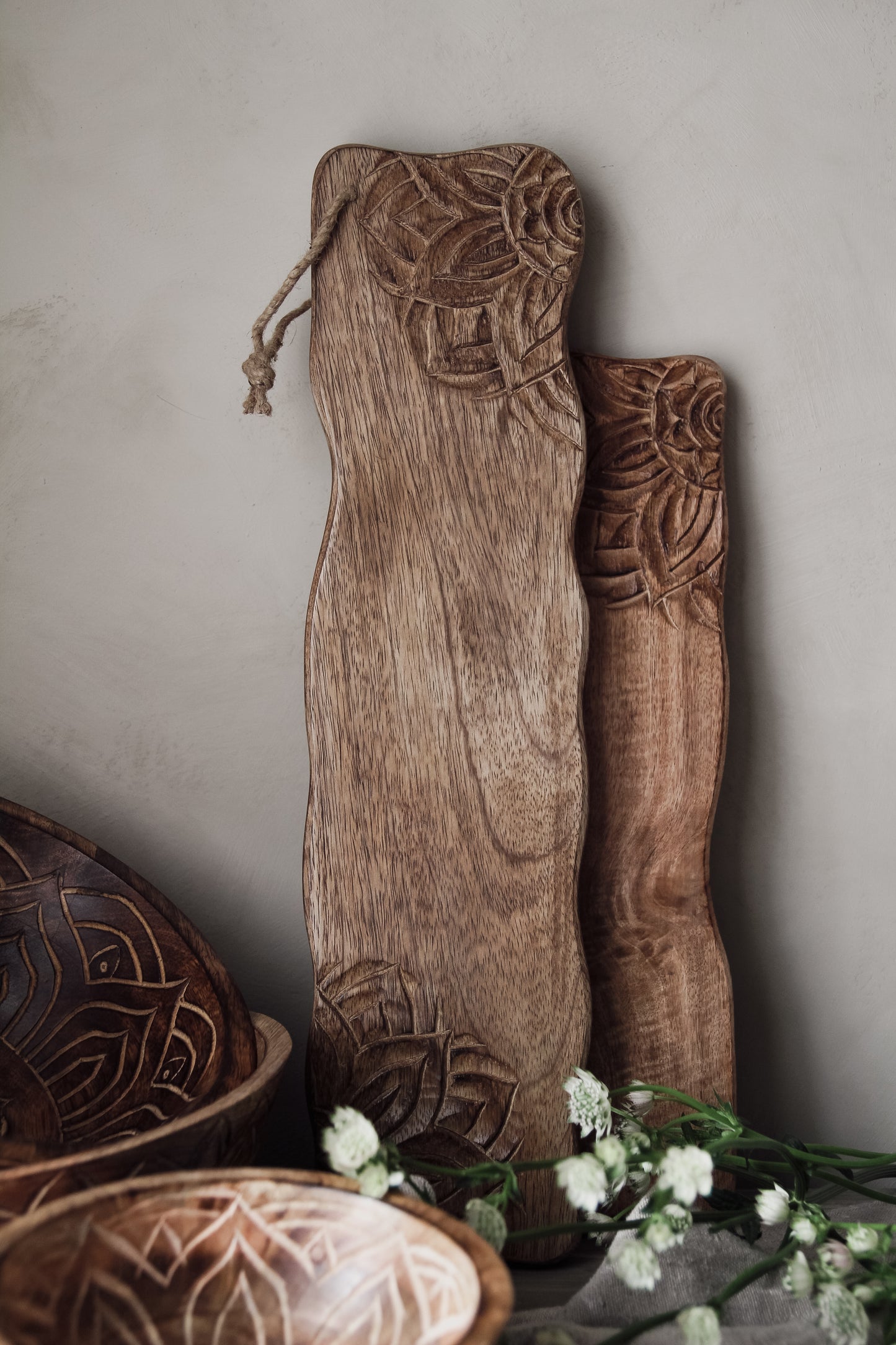 Skärbräda Fleur Wood, mangoträ