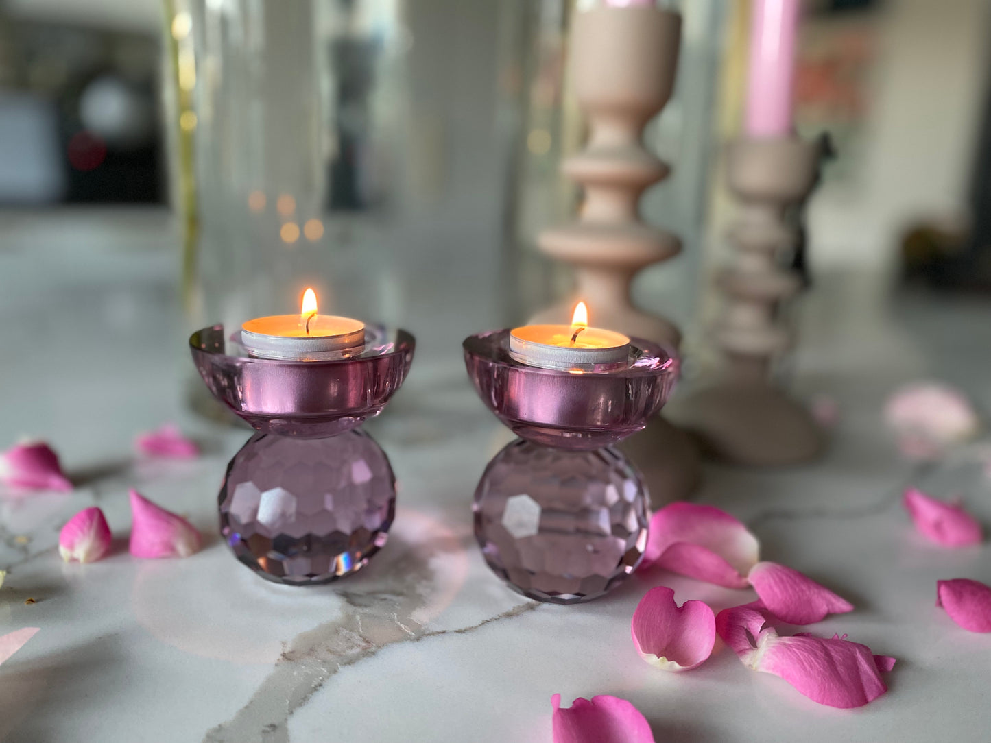 Ljuslykta för värmeljus i rosa glas