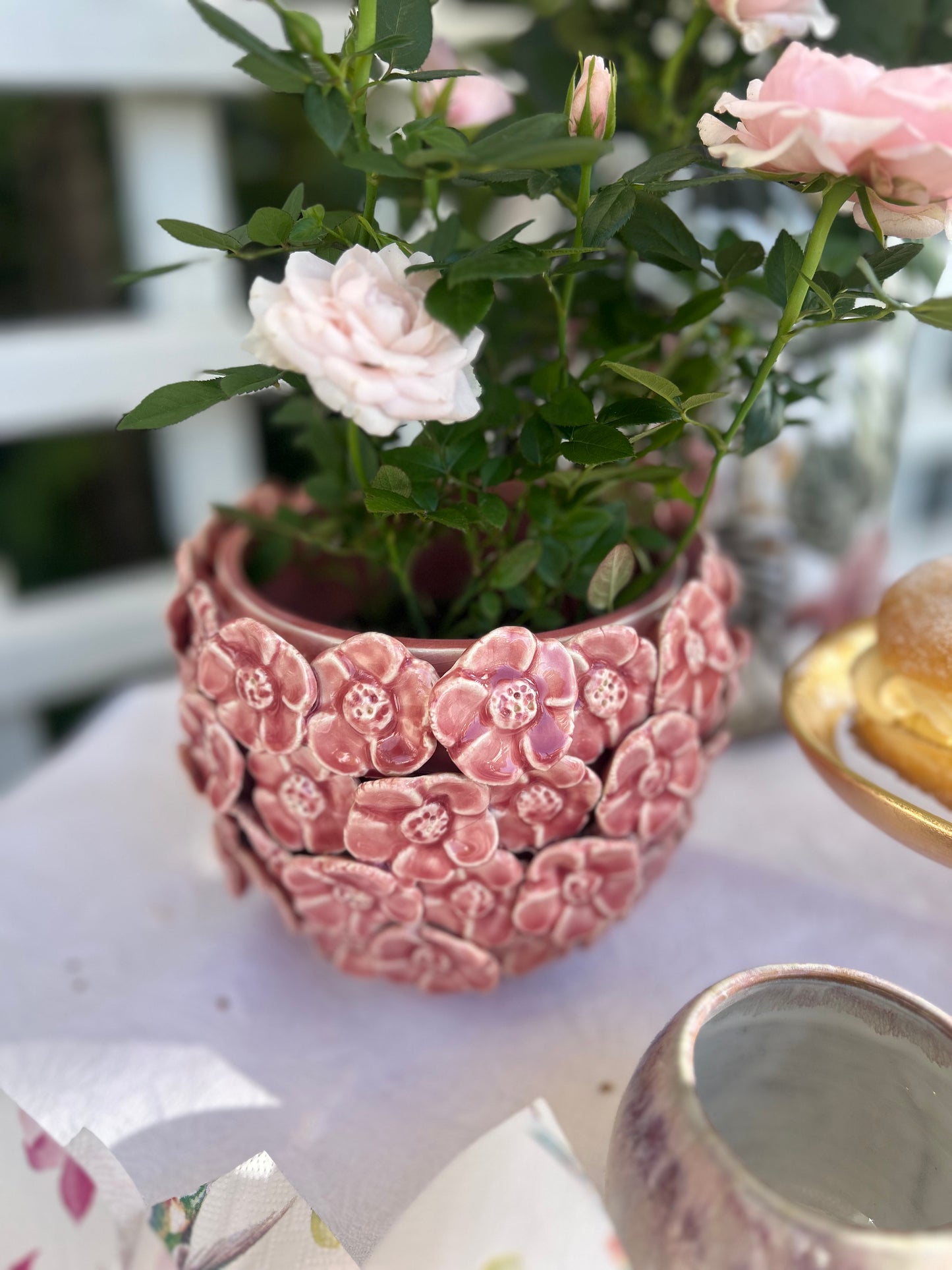 Fiona, rosa blommig blomkruka