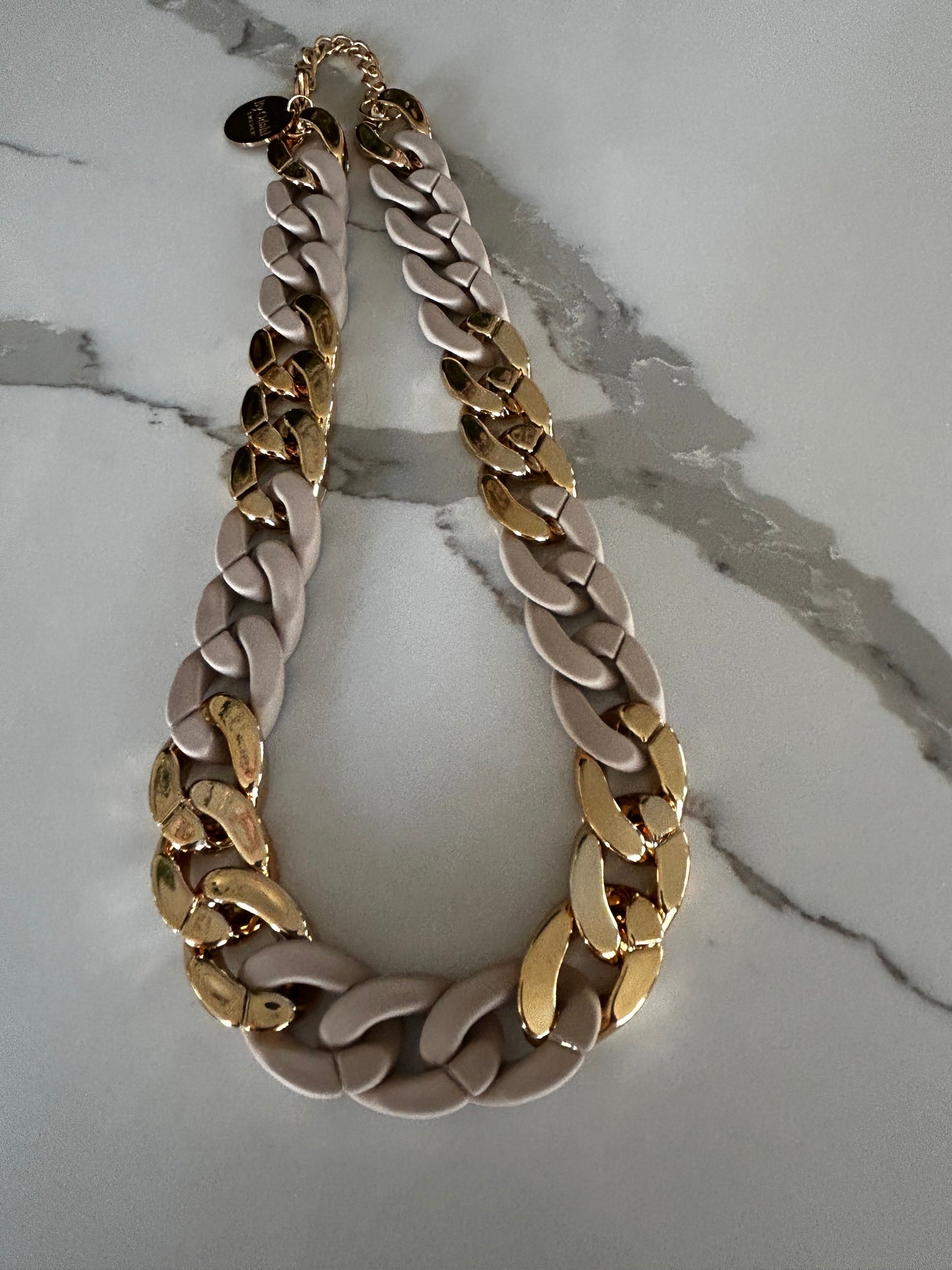 Halsband kedja guld/beige