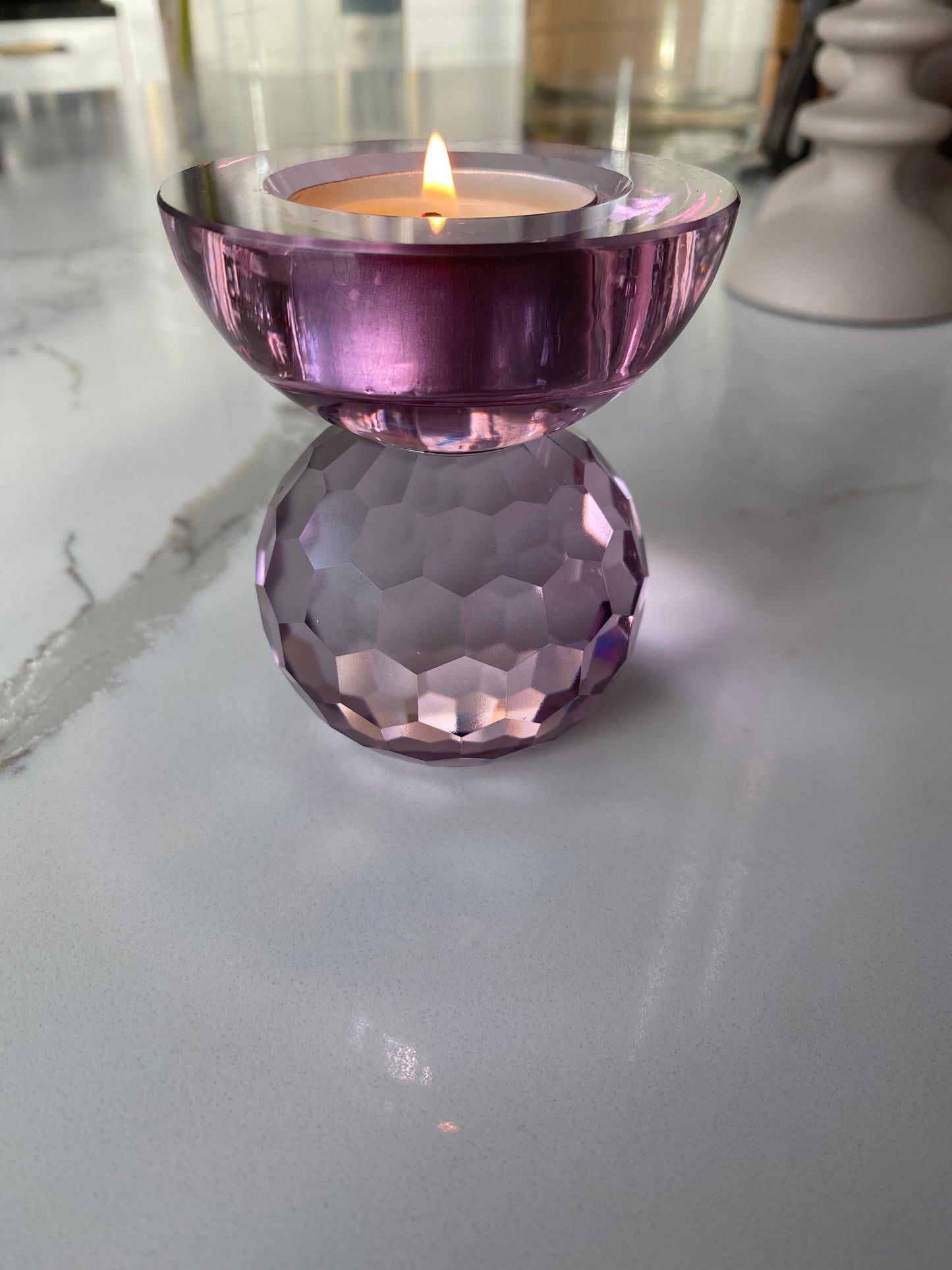 Ljuslykta för värmeljus i rosa glas